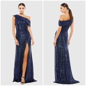 IEENA FOR MAC DUGGAL Navy Sequined Drop Shoulder Gown